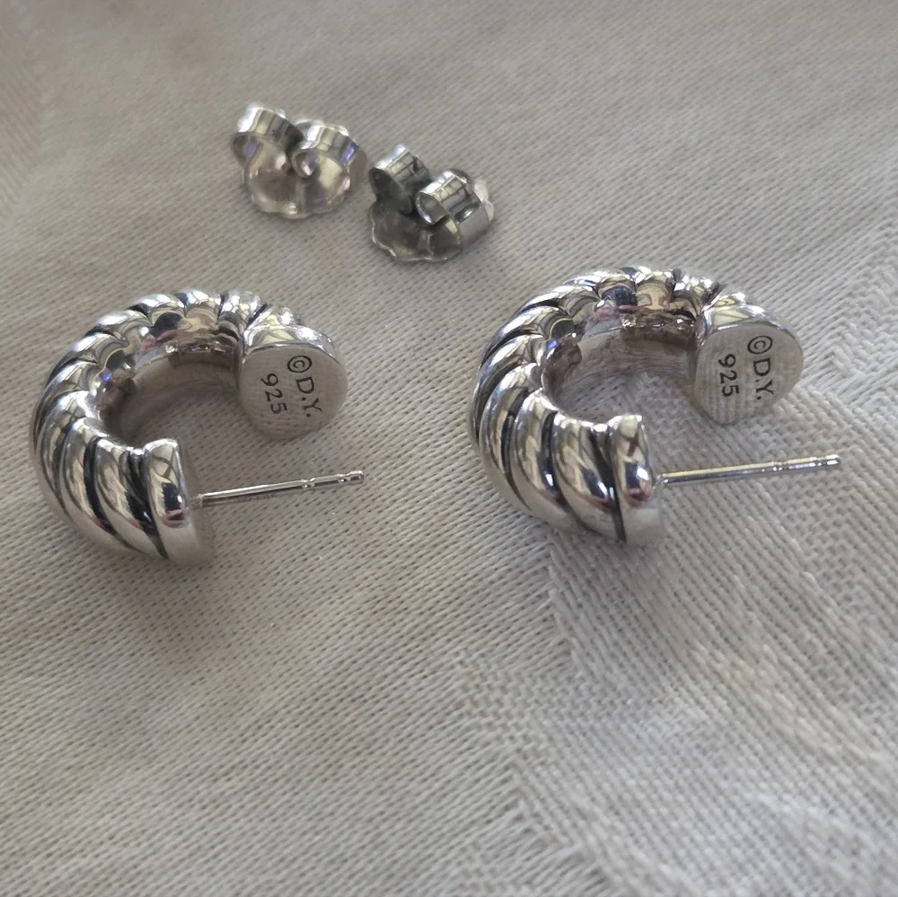 David Yurman Sculpted Cable Shrimp Earrings in Sterling Silver - Picture 7 of 14